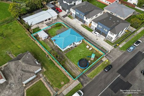 Photo of property in 17 Garelja Road, Henderson, Auckland, 0612