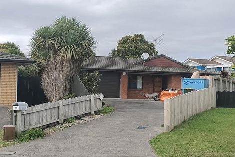 Photo of property in 10 Matilda Place, Weymouth, Auckland, 2103