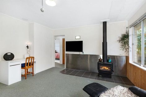Photo of property in 96a Wainuiomata Road, Wainuiomata, Lower Hutt, 5014