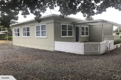 Photo of property in 2/35 Glenvar Road, Torbay, Auckland, 0630