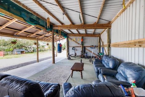Photo of property in 21 Aru Street, Tangimoana, 4822