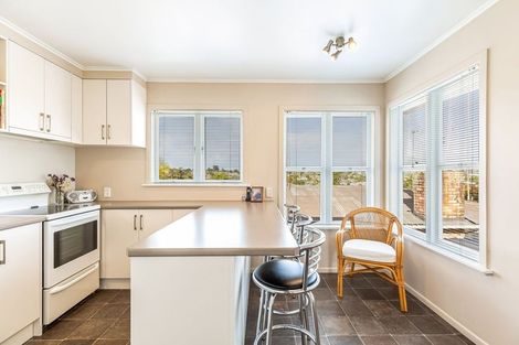 Photo of property in 46 Woodford Avenue, Henderson, Auckland, 0610