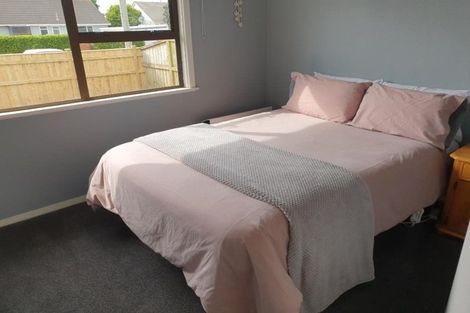 Photo of property in 14 Karaka Street, Merrilands, New Plymouth, 4312