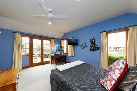 Photo of property in 8a Camden Street, Feilding, 4702