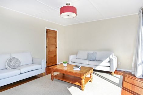 Photo of property in 17 Court Crescent, Panmure, Auckland, 1072