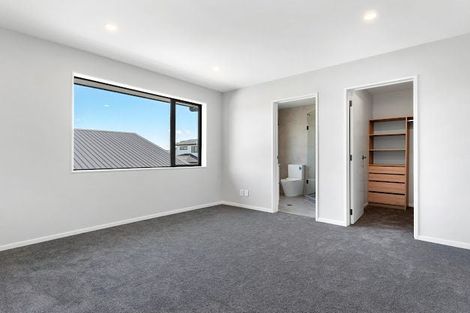 Photo of property in 17 Paihere Street, Huapai, Kumeu, 0810