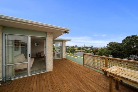 Photo of property in 10 Carver Place, Lynmouth, New Plymouth, 4310