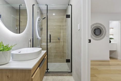 Photo of property in 3b Serrata Place, Browns Bay, Auckland, 0630