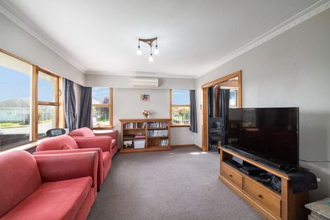 Photo of property in 24 Ontario Place, Wainoni, Christchurch, 8061