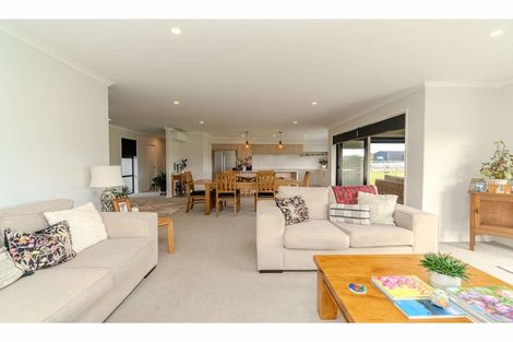 Photo of property in 11 The Lakes Drive, Kerikeri, 0230