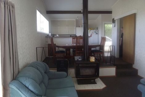 Photo of property in 11 Fisher Place, Carterton, 5713