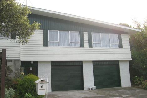 Photo of property in 6 Westhaven Drive, Tawa, Wellington, 5028