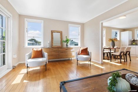 Photo of property in 4a Mawney Road, Henderson, Auckland, 0610