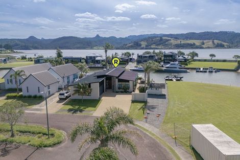 Photo of property in 123 Motu Hei, Pauanui, Hikuai, 3579