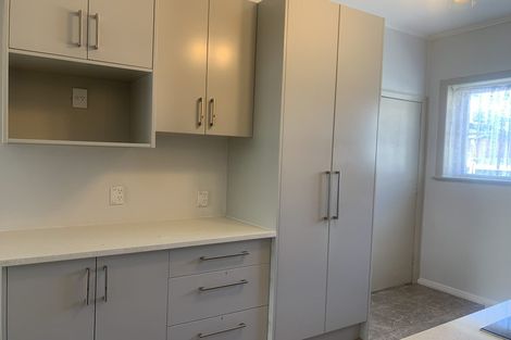 Photo of property in 10 Tyburnia Avenue, Mount Albert, Auckland, 1025