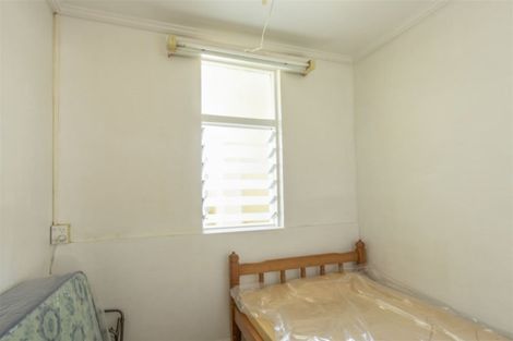 Photo of property in 41 Derwent Street, Island Bay, Wellington, 6023