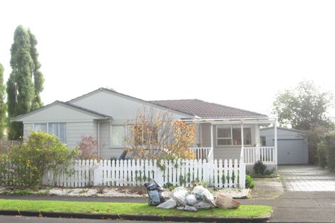 Photo of property in 31 Glennandrew Drive, Half Moon Bay, Auckland, 2012