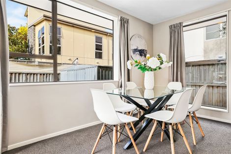 Photo of property in 2/100 Purchas Street, Edgeware, Christchurch, 8013