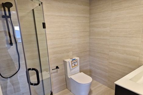 Photo of property in 16c Hobsonville Road, West Harbour, Auckland, 0618