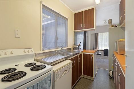 Photo of property in 28 Glynnbrooke Street, Te Atatu South, Auckland, 0610