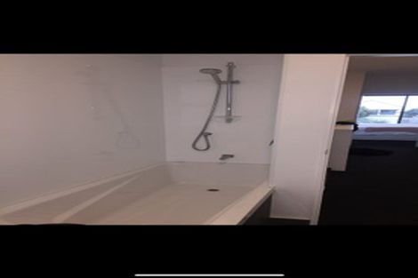 Photo of property in 2/20 Trent Street, Island Bay, Wellington, 6023