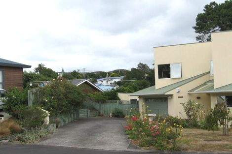 Photo of property in 10 Mira Place, Windsor Park, Auckland, 0632