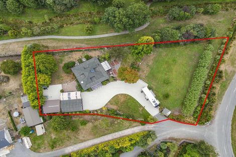 Photo of property in 37 Chinnerys Road, Woodend, 7610