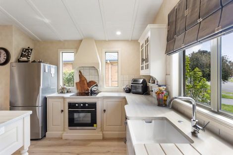 Photo of property in 31 Santa Barbara Drive, Papamoa Beach, Papamoa, 3118