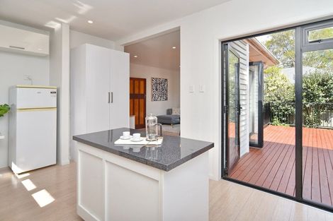 Photo of property in 135 Mcfaddens Road, St Albans, Christchurch, 8052