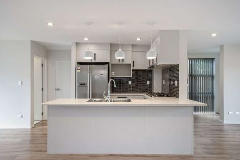 Photo of property in 17 Phar Lap Crescent, Takanini, 2112