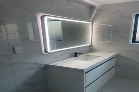 Photo of property in 66a West Harbour Drive, West Harbour, Auckland, 0618