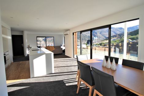 Photo of property in 5 Naylor Street, Waimate, 7924