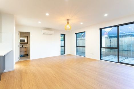 Photo of property in 16 Rangimarie Close, Opaheke, Papakura, 2113