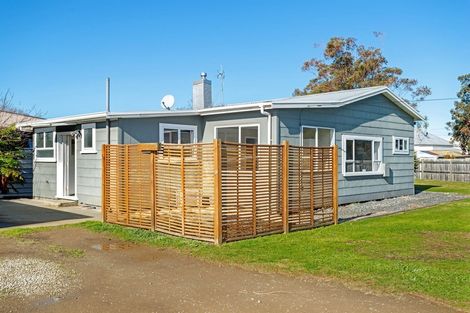 Photo of property in 1 Lyndhurst Street, Awapuni, Gisborne, 4010