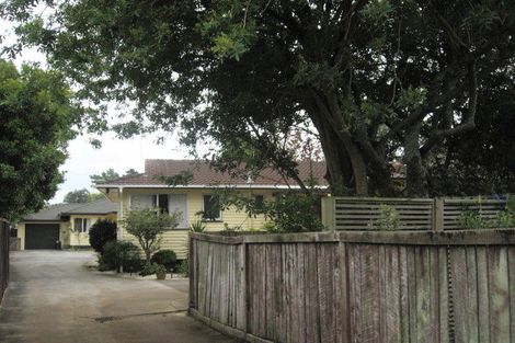 Photo of property in 2/21 Robert Allan Way, Pakuranga Heights, Auckland, 2010