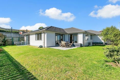 Photo of property in 37 Cedarwood Street, Woodridge, Wellington, 6037