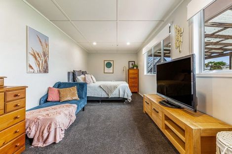 Photo of property in 40 Waikoukou Valley Road, Waimauku, 0812