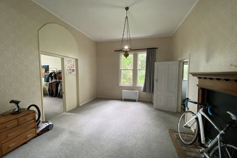 Photo of property in 74 Fairlie Terrace, Kelburn, Wellington, 6021