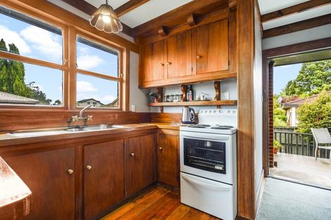 Photo of property in 19 Macdonald Road, Glenview, Hamilton, 3206