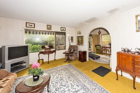 Photo of property in 1/246 Beach Road, Campbells Bay, Auckland, 0630