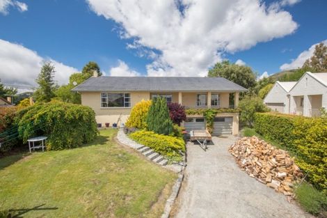 Photo of property in 41 Kennedy Crescent, Wanaka, 9305