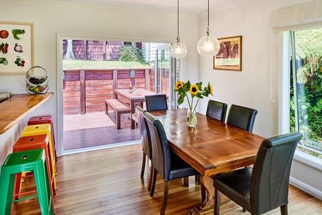 Photo of property in 35 Walter Road, Lowry Bay, Lower Hutt, 5013