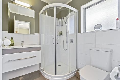 Photo of property in 2 Keywella Drive, Conifer Grove, Takanini, 2112