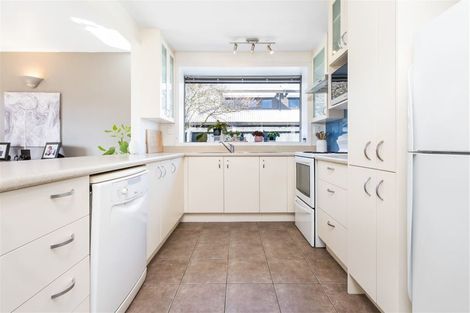 Photo of property in 5 Sayers Crescent, Ilam, Christchurch, 8041