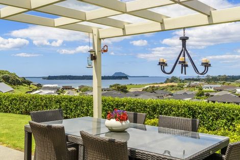 Photo of property in 15 Lynley Park Drive, Omokoroa, 3114