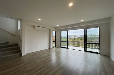 Photo of property in 6 Arran Point Parade, Orewa, 0931