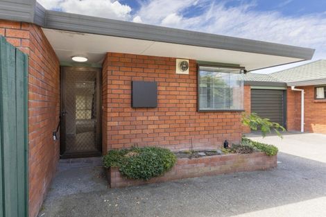 Photo of property in 82b Church Road, Taradale, Napier, 4112
