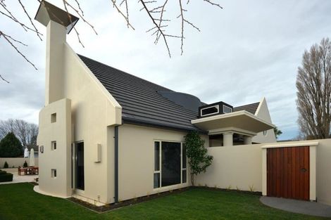 Photo of property in 1 Daresbury Lane, Fendalton, Christchurch, 8014