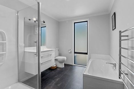 Photo of property in 22 Genia Drive, Wakefield, 7025