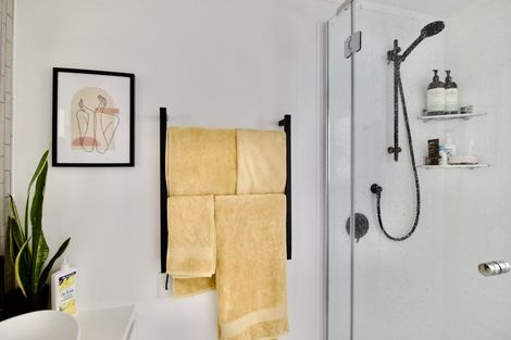 Photo of property in 6 Wiriana Place, Stanmore Bay, Whangaparaoa, 0932